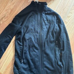 Patagonia Women’s r1 black full zip extra small